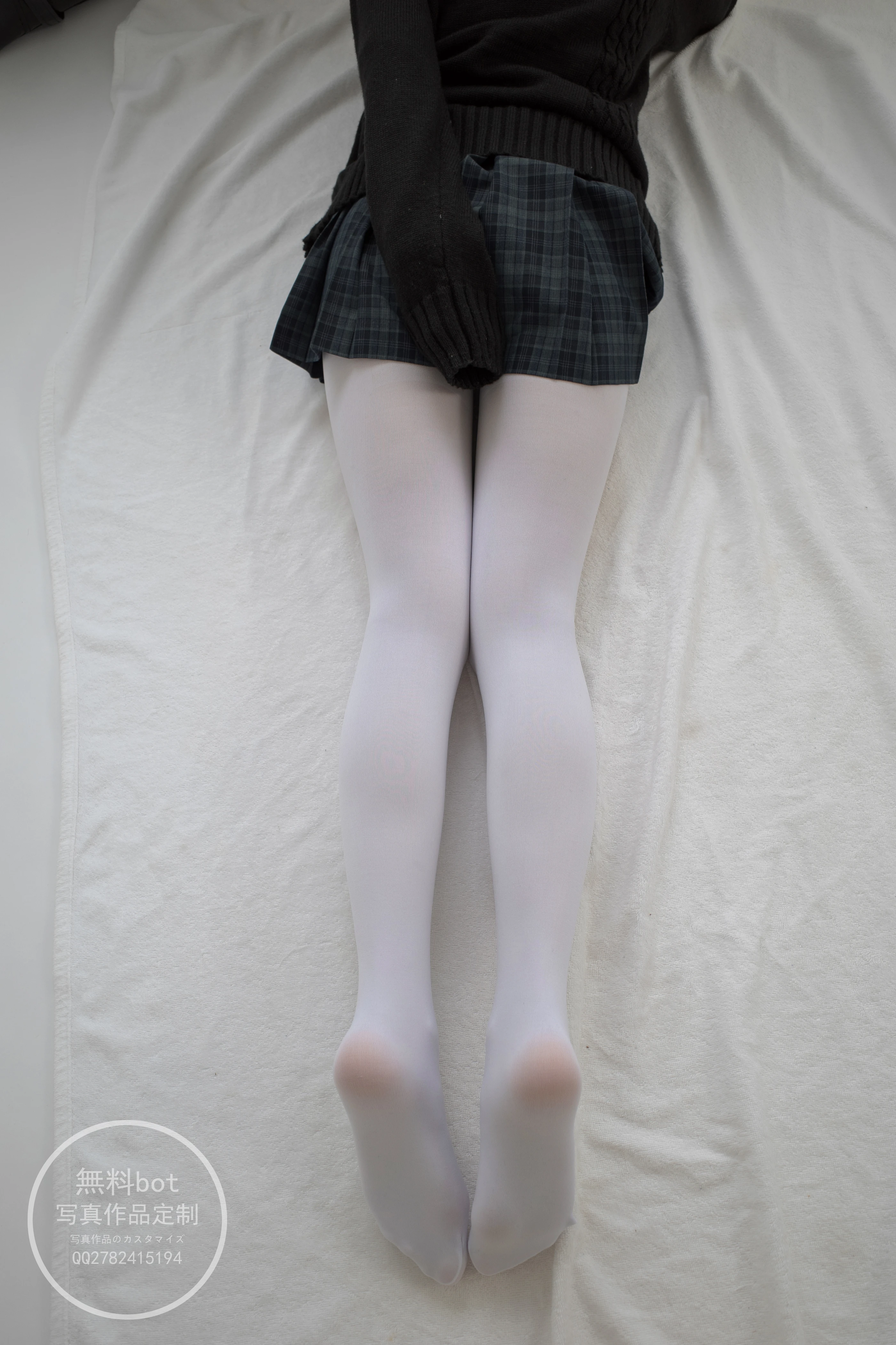森萝财团 有料002  小香 室内JK白丝少女 [86P]插图